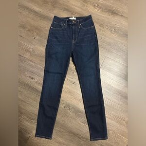 SUPER CUTE Madewell Curvy high rise jeans